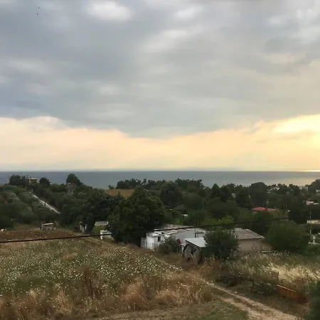 Eva's With Great View *